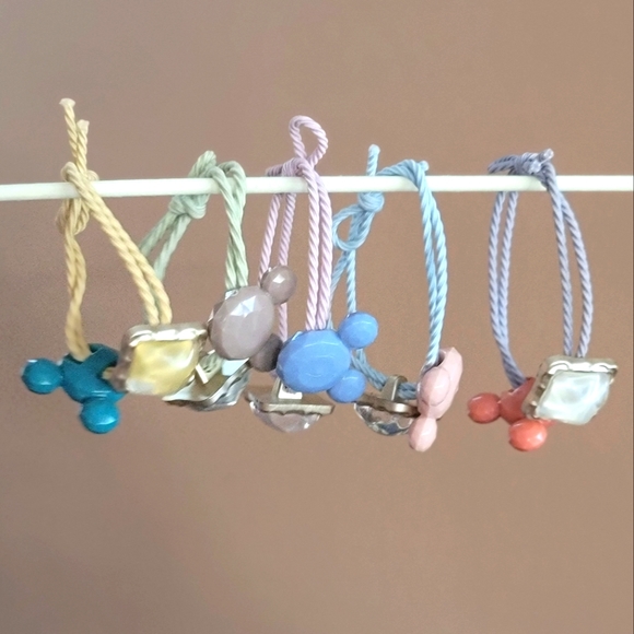 5 pcs Hair ties with mouse shaped charm and jewel - Picture 2 of 4